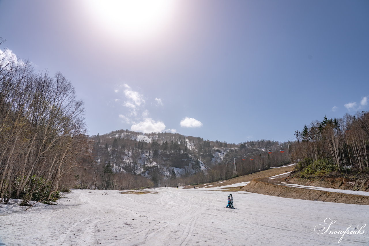 札幌国際スキー場　2020-2021ウィンターシーズン営業最後の週末。煌めく陽光を浴びながら、今季最後の撮影へ。SNOW Freaks 今季最後のレポートです(^^)/